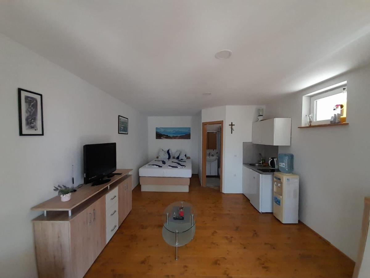 Apartments Tommi Dramalj Exterior photo