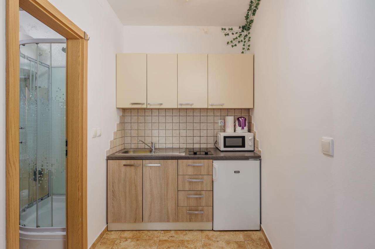 Apartments Tommi Dramalj Exterior photo